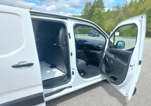 Citroen Berlingo cena 39900 przebieg: 172000, rok produkcji 2019 z Stargard małe 121